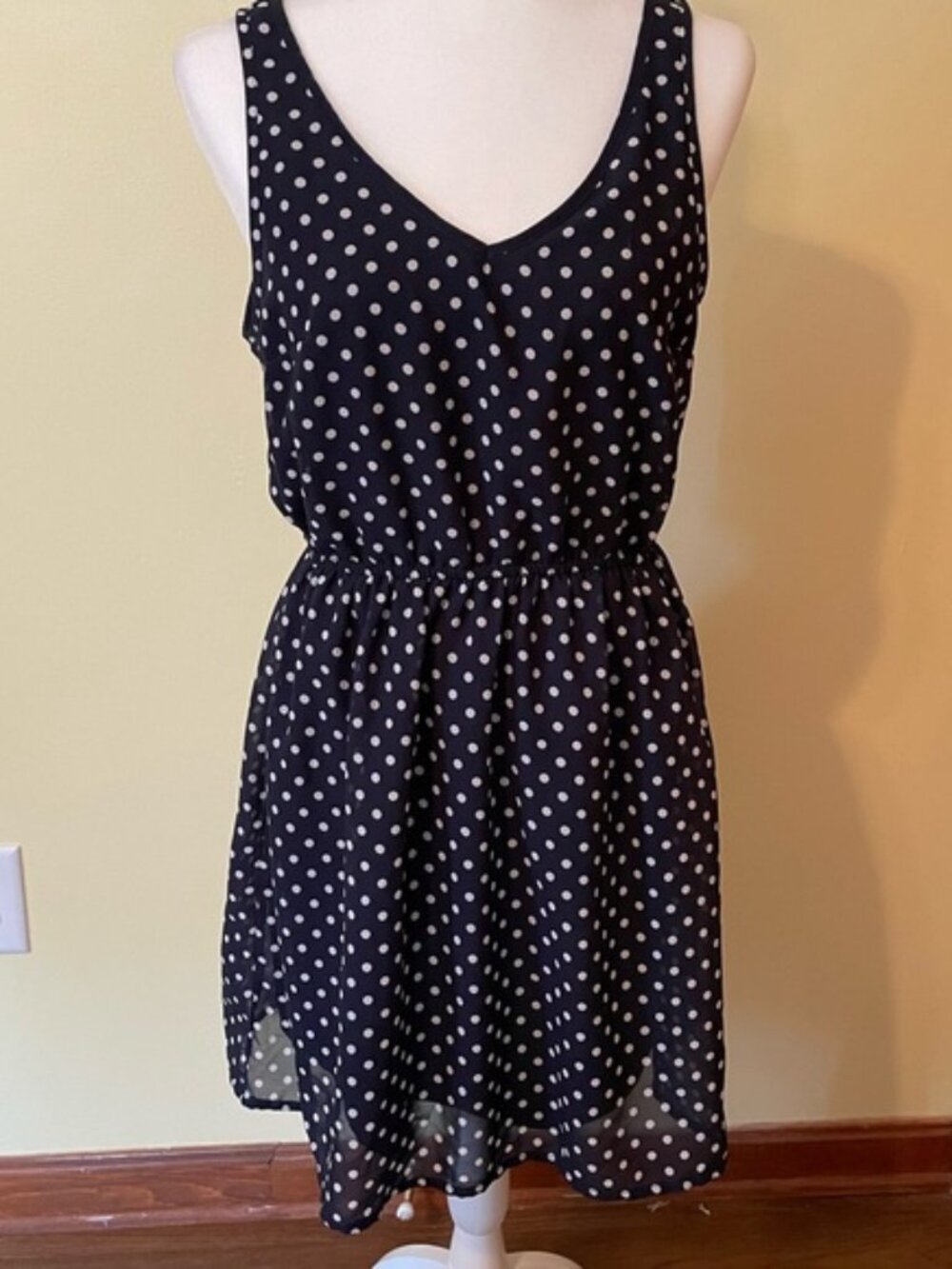 Divided by H&M Navy Blue Polka Dot Dress v-neck Short Sleeveless Size 10